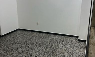 ARRIENDO LOCAL COMERCIAL EN EL CENTRO CC COOSANJOYAS