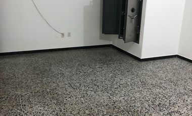 ARRIENDO LOCAL COMERCIAL EN EL CENTRO CC COOSANJOYAS