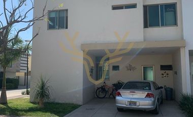 CASA EN VENTA EN SOLARES 4