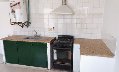 VENTA CASA 3 dormitorios en Barrio Jose Hernandez