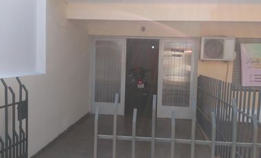 VENTA CASA 3 dormitorios en Barrio Jose Hernandez