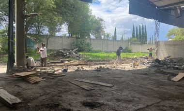 BODEGA-TERRENO EN TLAHUAC A LA VENTA O RENTA.