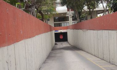 VENTA DE COCHERA EN RESIDENCIAL SAN FELIPE