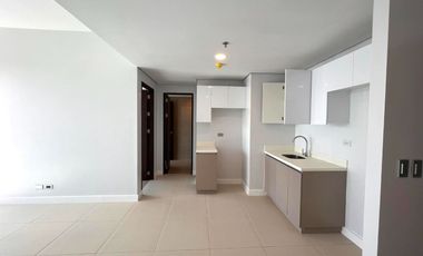 1BR 38Park Avenue, IT Park Cebu City with 180 deg view