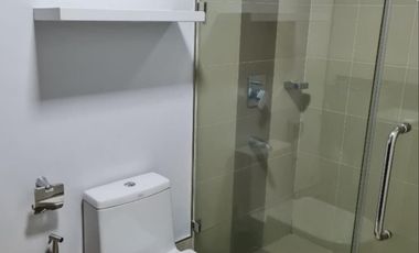 Pet Friendly One Bedroom with Parking and Balcony for Rent in One Maridien- BGC