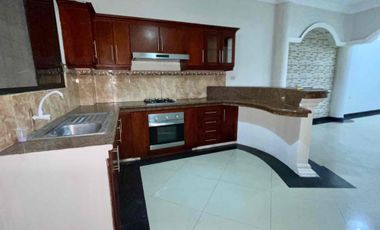 CASA EN ALQUILER SECTOR LAS BRISAS INGRESO A MACHALA PIAZZA