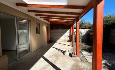 SE ARRIENDA CASA 3D-2B, CONDOMINIO LAS RASTRAS, TALCA.