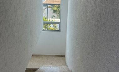 Casa con 3 Recamaras Alberca seguridad a 2 minutos del centro de  Oaxtepec Morelos