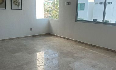 Casa con 3 Recamaras Alberca seguridad a 2 minutos del centro de  Oaxtepec Morelos