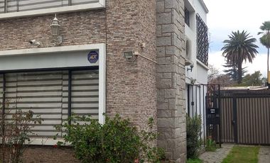 Casa Oficina Cerca Del Metro Chile España