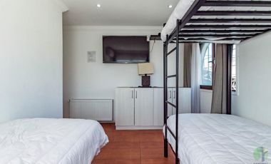 VENTA HOSTAL, PLENO BARRIO ITALIA