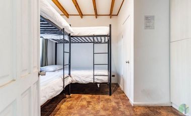 VENTA HOSTAL, PLENO BARRIO ITALIA