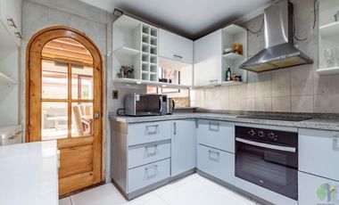 VENTA HOSTAL, PLENO BARRIO ITALIA