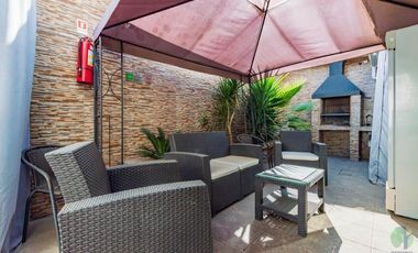 VENTA HOSTAL, PLENO BARRIO ITALIA