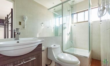 VENTA HOSTAL, PLENO BARRIO ITALIA