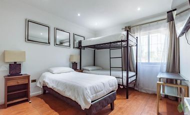 VENTA HOSTAL, PLENO BARRIO ITALIA