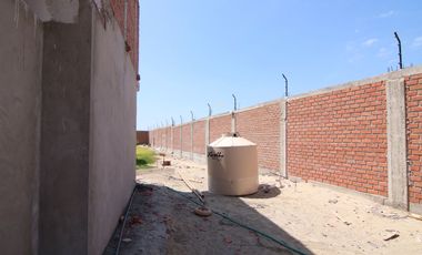 CASA EN VENTA –SEMI - CONSTRUIDA LA MARIPOSA - EJIDOS - PIURA
