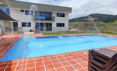 ENFOQUE VENDE excelente finca en San Rafael