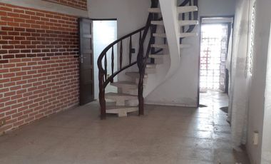 CASA EN VENTA, EN PRIVADA