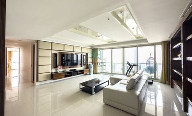 The River Condominium - High Floor 3 Beds Unit for Sale!