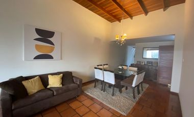 AMPLIO DÚPLEX EN VALLE HERMOSO