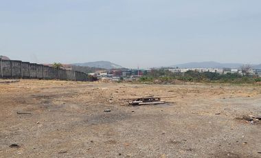 Alquiler de 8000m2 de terreno industrial por Perimetral, Guayaquil.