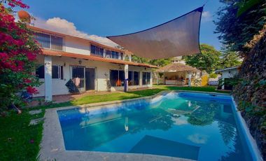 CASA EN VENTA COCOYOC YAUTEPEC, ALBERCA, 4 RECÁMARAS, 4 BAÑOS