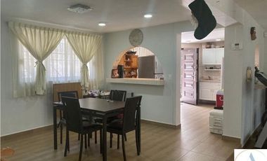 CASA -FINCA CON 760 MTS TERRENO EN HUEHUETOCA 3 RECAMARAS