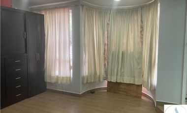 CASA -FINCA CON 760 MTS TERRENO EN HUEHUETOCA 3 RECAMARAS