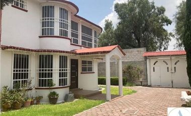 CASA -FINCA CON 760 MTS TERRENO EN HUEHUETOCA 3 RECAMARAS
