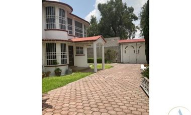 CASA -FINCA CON 760 MTS TERRENO EN HUEHUETOCA 3 RECAMARAS