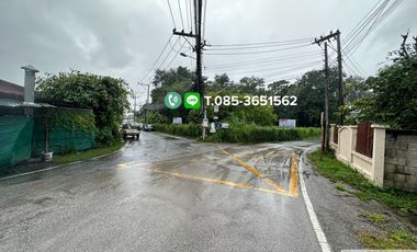 Land for sale, Huai Kaew Road, Chang Phueak, in front of CMU. next to the road on 3 sides 3.5 rai