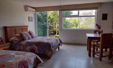 EXCELENTE CASA EN FRACC. Y CLUB DE GOLF STA. FE