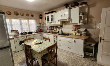 Olmué, Casa en Parcela, 4 dormitorios, piscina, frutales