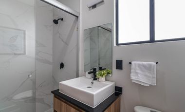CASA EN VENTA A 15 MINUTOS DE CUERNAVACA, MORELOS. 3 RECÁMARAS, TERRAZA, ALBERCA, CANCHAS DEPORTIVAS Y PET PARK.