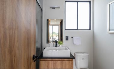CASA EN VENTA A 15 MINUTOS DE CUERNAVACA, MORELOS. 3 RECÁMARAS, TERRAZA, ALBERCA, CANCHAS DEPORTIVAS Y PET PARK.