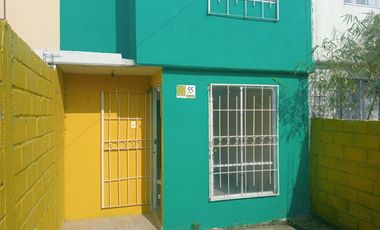 Casa en venta en Fraccionamiento Paseo de los Almendros Cuautla Morelos