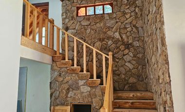 LINDA CABAÑA NUEVA UBICADA EN CARBONERAS MINERAL DEL CHICO