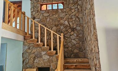 LINDA CABAÑA NUEVA UBICADA EN CARBONERAS MINERAL DEL CHICO