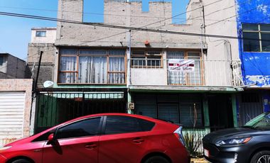 Venta de propiedad a precio de Terreno en Nezahualcóyotl