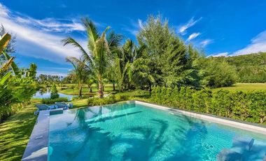 4-bedroom boutique villa at Koh Changs top Estate 50 m. from beaches