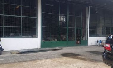 2BR Warehouse for Rent  at Quezon City Near SM North ,Trinoma, NLEX
