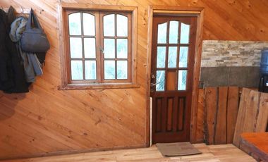 Pucón, Parcela con Cabaña 50 mt2 (Acciones y Derechos) $65.000.000.-