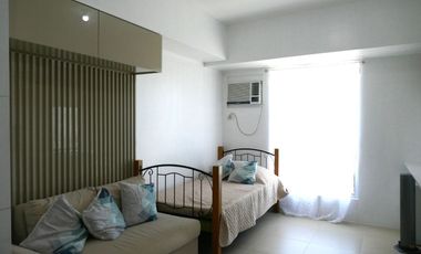 furnished studio unit  with a working space and wifi- Avida Riala-Cebu I.T. Park