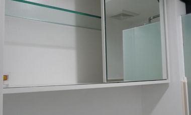furnished studio unit  with a working space and free wifi- Avida Riala-Cebu I.T. Park