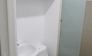 furnished studio unit  with a working space and free wifi- Avida Riala-Cebu I.T. Park