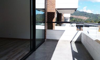 PR19216 Apartamento en arriendo en el sector La Fe