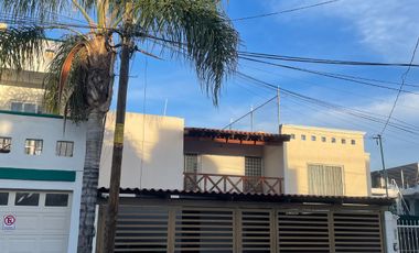 oportunidad !!!!!Villas de La Cantera venta de Casa recamara en planta baja con baño por  la UVM