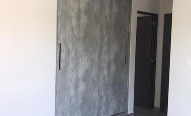 CASA CON ROOF GARDEN Y RECÁMARA EN PB EN VENTA CERCA DE CLUB DE GOLF PARAISO