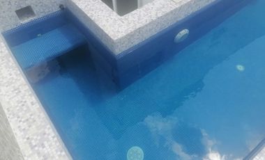 CASA CON ROOF GARDEN Y RECÁMARA EN PB EN VENTA CERCA DE CLUB DE GOLF PARAISO